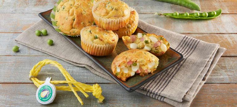 Muffins with mild Provolone Valpadana P.D.O., sweet peas and cooked ham