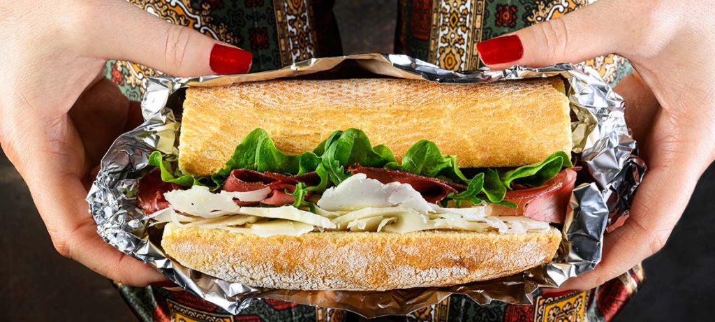 schiscetta ricette pausa pranzo ufficio Panino bresaola e Provolone Valpadana