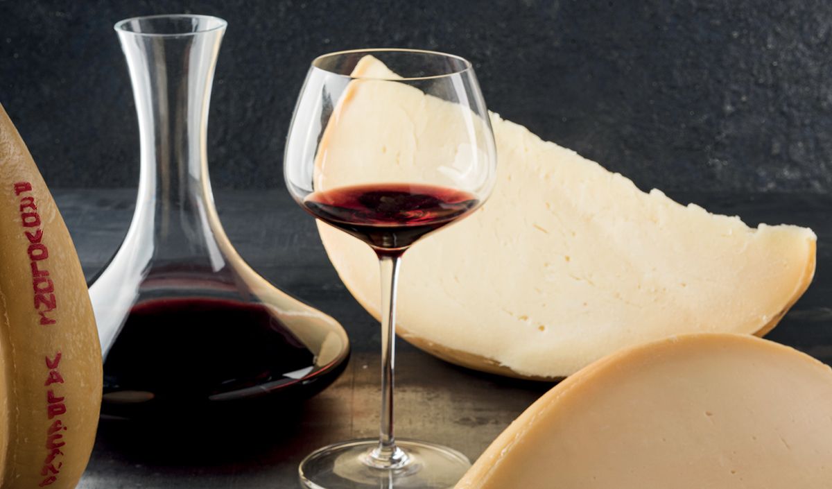 Formaggi piccanti: cosa li rende speciali e come usarli in cucina